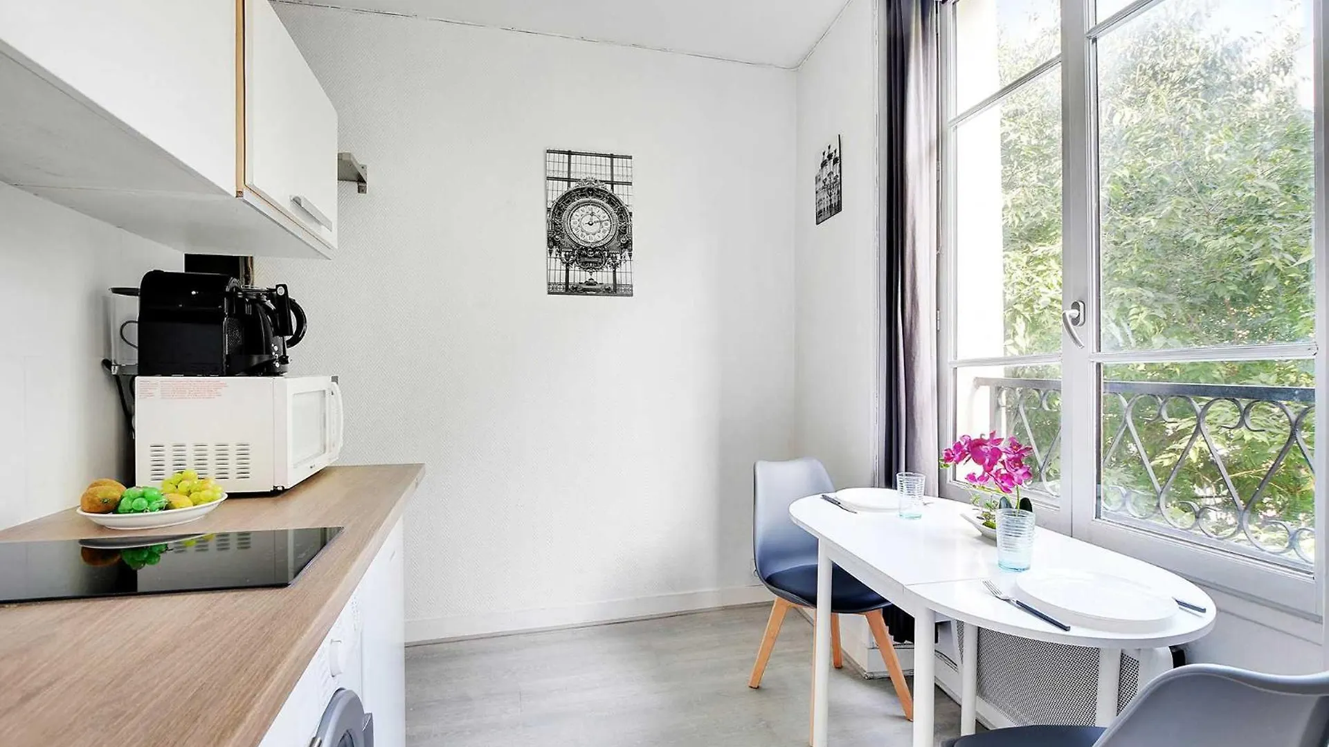 Cosy Studio In The Heart Of The Marais パリ フランス