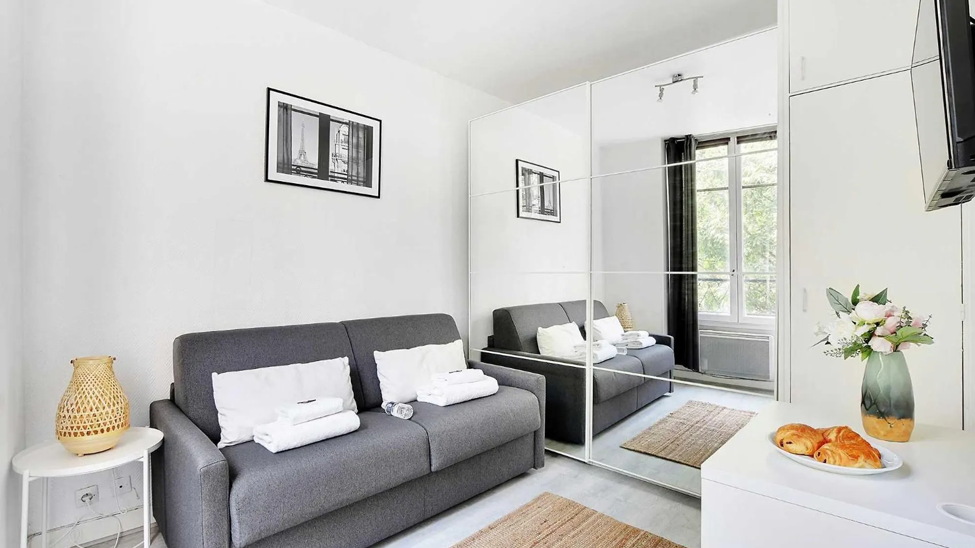 Cosy Studio In The Heart Of The Marais Paris